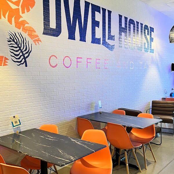 General contractor for Dwell House